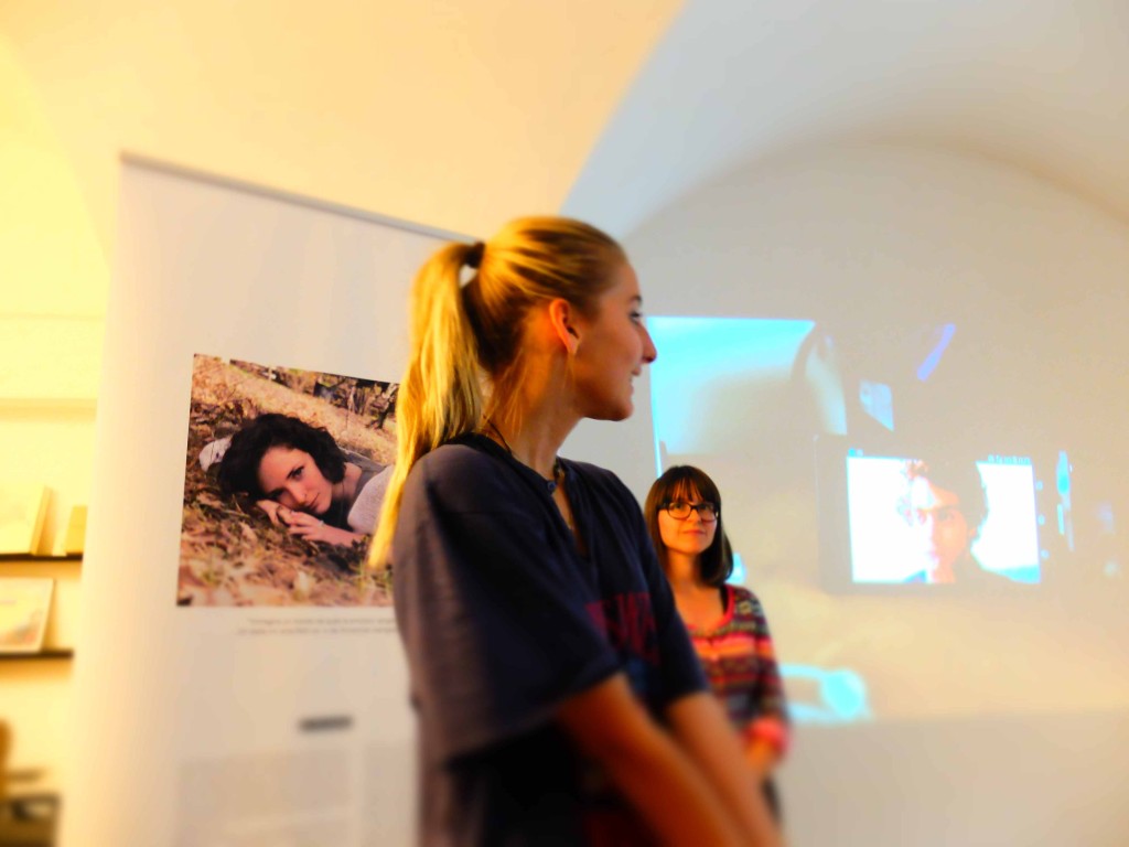 Daniela Capaldo telling about her experience as photographer for the project 'Young Futuremakers', ©Open City Museum, 2014.